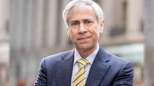 Maduro contrató a Barry Pollack, el abogado que defendió a Julian Assange en EEUU