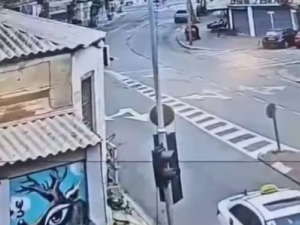 Escala el conflicto: nuevo ataque iraní con misiles golpeó el centro de Israel y dejó heridos