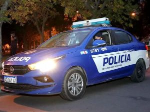 Operativos en Córdoba: cinco hombres detenidos por disturbios y amenazas en la calle