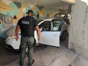 Operativo simultáneo en Río Tercero y Villa María: tres detenidos y vehículos recuperados