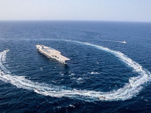 Irán habilita el paso de ayuda humanitaria por el estrecho de Ormuz