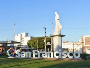 Fatal accidente en San Francisco: una mujer murió tras chocar con un camión