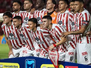 Instituto enfrenta a Defensa y Justicia con la necesidad de sumar y cambiar su imagen