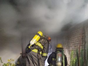 Barrio Alberdi: un hombre murió en un incendio en su vivienda durante la madrugada