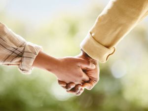 Buscan familias en Córdoba para adoptar a una niña de 8 años y a un niño de 9