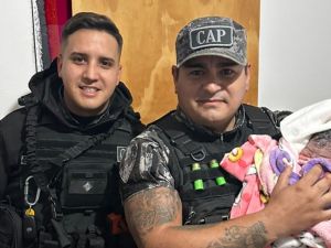 Policías asistieron un parto de urgencia en barrio Parque República
