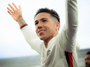 Escándalo en Inglaterra: Enzo Fernández suspendido tras un guiño al Real Madrid