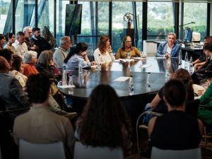 Llaryora otorga un refuerzo de 450 millones para instituciones de discapacidad