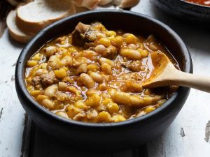 Locreada y festival solidario en Ciudad Universitaria en defensa de la educación