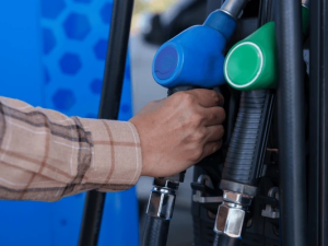 Nafta: el precio subió 23% tras el conflicto en Medio Oriente y tensión global