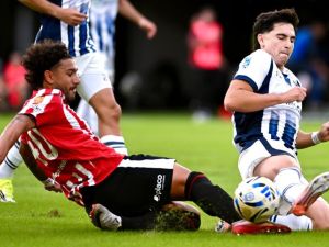 Talleres resistió en La Plata y rescató un empate clave ante Estudiantes de cara al cierre