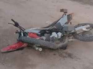 Un joven motociclista murió tras un fuerte choque contra una camioneta en Pilar