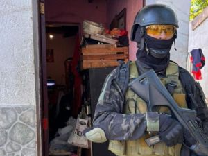 Detienen a una mujer que vendía droga frente a un merendero en Córdoba