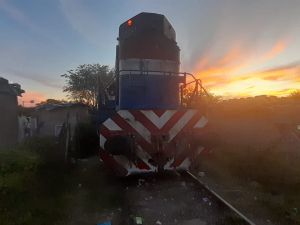 Un hombre fue arrollado por un tren y terminó con la amputación de una pierna
