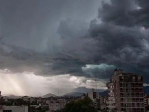 Tormentas intensas en Córdoba: rige alerta por lluvias y posible caída de granizo