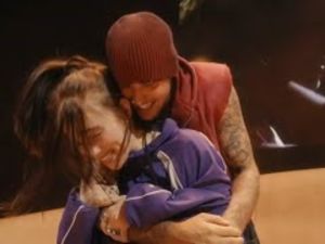 Billie Eilish fue la "One less lonely girl" de Justin Bieber