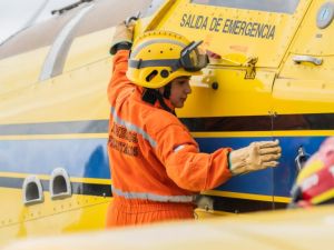 Córdoba inició capacitaciones para bomberos en operaciones seguras con aeronaves