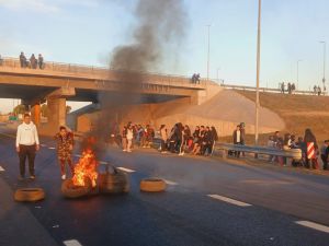 Amigos, vecinos y familiares reclaman justicia por el asesinato de Agostina Vega