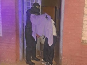 Detienen a una mujer por vender drogas bajo la modalidad delivery en Las Arrias