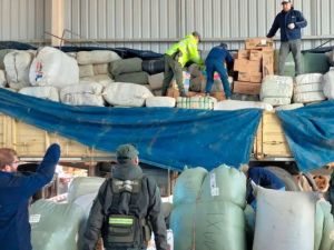 Incautan en Córdoba un cargamento de ropa de contrabando por 1.500 millones de pesos