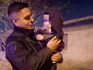 Policías salvaron a un niño que sufrió una asfixia en barrio Ciudad de Mis Sueños