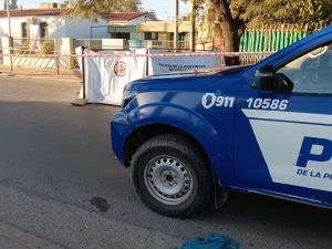 Tragedia vial en Córdoba: motociclista de 40 años murió al chocar contra un árbol