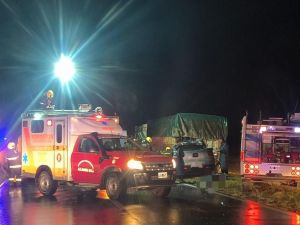 Trágico choque en La Carlota: murió el conductor de una camioneta tras impactar contra un camión
