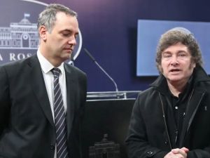 Adorni, bajo investigación: nuevas denuncias lo mantienen en la mira judicial
