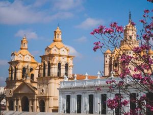 Fin de semana húmedo en Córdoba: nubosidad y temperaturas moderadas