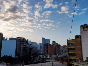 Córdoba tendrá un domingo templado, con cielo mayormente nublado y máxima de 23°C