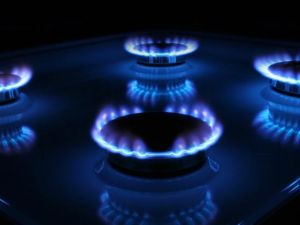 Extienden descuentos en luz y gas para sectores vulnerables hasta junio