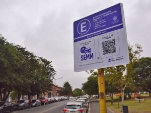 Comienza el nuevo sistema de estacionamiento medido en Córdoba: ya no se podrá pagar en efectivo