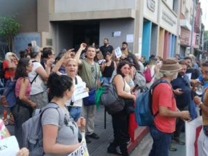 Trabajadores de la salud realizan un paro de 48 horas en clínicas y laboratorios de Córdoba