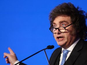 Milei dio una clase de economía en una universidad privada en plena interna oficialista