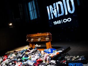 Fanáticos de todo el país despiden al Indio Solari en una jornada multitudinaria