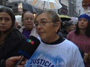 “Que nos cuiden en serio”: el reclamo de la familia de Agostina en la marcha Ni Una Menos
