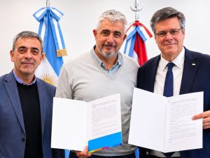 Córdoba firmó un convenio con Roche para fortalecer la atención sanitaria en la provincia