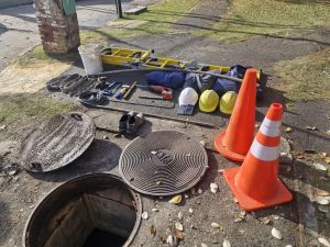 Se hacían pasar por trabajadores de una empresa y terminaron detenidos por el robo de cables
