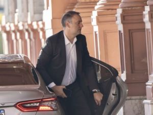 Manuel Adorni prepara una nueva declaración jurada en medio de la investigación judicial