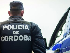 Policías asistieron a un bebé que se estaba ahogando y lograron salvarle la vida