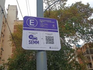 Entre fallas técnicas y reclamos laborales: opiniones divididas por el nuevo sistema de estacionamiento medido