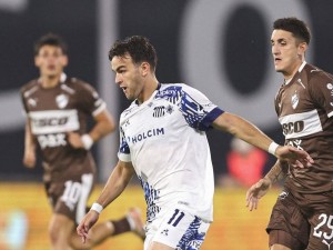 Talleres perdió 2-1 ante Platense en Córdoba y sumó su segunda caída en el torneo