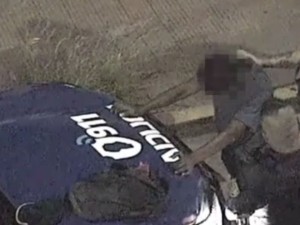 Lo captaron las cámaras del 911 robando un medidor de agua y terminó detenido