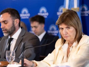 Bullrich inicia negociaciones en el Senado para aprobar la reforma laboral