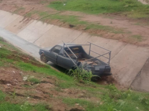 Accidente en Circunvalación: chocaron un colectivo y una camioneta y un conductor resultó herido