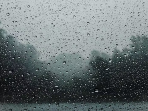 Clima en Córdoba hoy: alerta por tormentas fuertes y descenso de temperatura