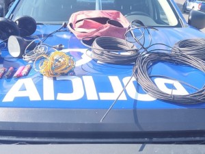 Detuvieron a un hombre que robó cables de una estación en La Calera