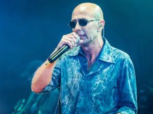 El Indio Solari desmintió haber sufrido un ACV y llevó tranquilidad a sus fans