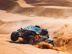 El Rally Dakar 2026 ya ruge en Arabia Saudita: comenzó la carrera más difícil del mundo
