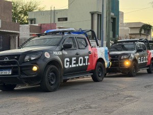 Fuerte operativo en Villa Lonja por robos a choferes y violencia urbana